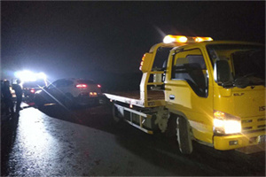 沙滩24小时车辆搭电联系电话